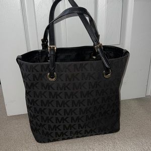 REAL Michael Kors Carry All Shoulder Bag